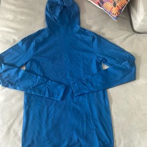Athleta hooded athletic top